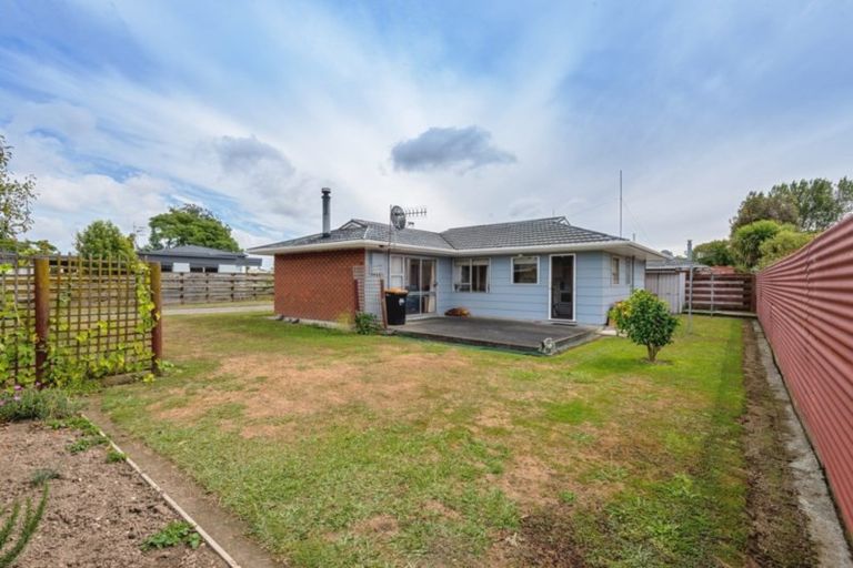 Photo of property in 10 Hollows Crescent, Takaro, Palmerston North, 4412