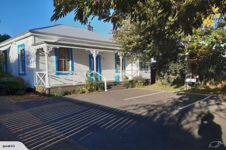 Photo of property in 1010 Heretaunga Street East, Parkvale, Hastings, 4122