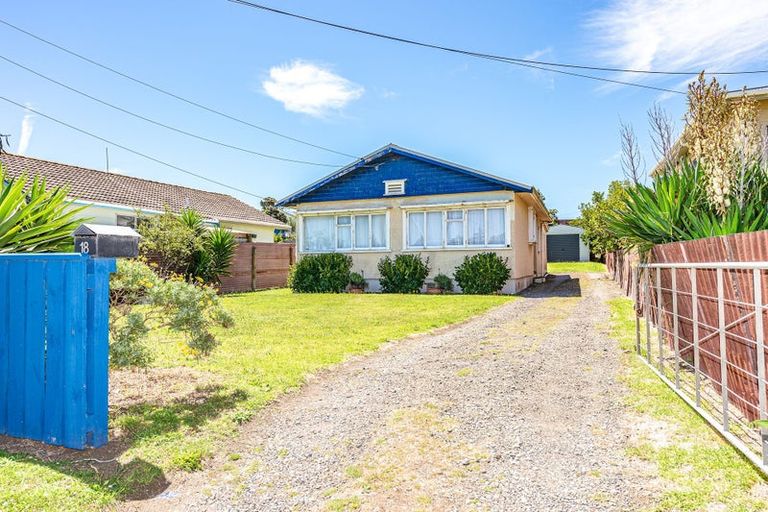 Photo of property in 18 Aotea Street, Castlecliff, Whanganui, 4501