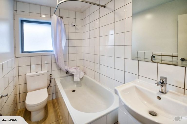 Photo of property in 8/290 Barbadoes Street, Christchurch Central, Christchurch, 8011