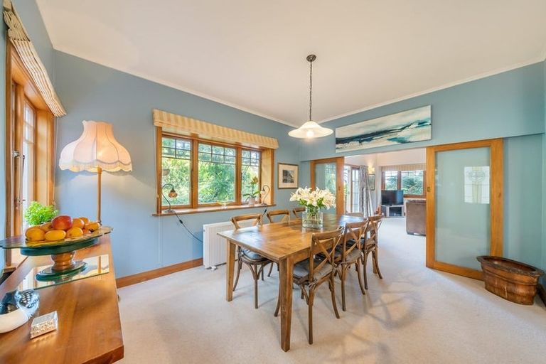 Photo of property in 27 Kotari Road, Days Bay, Lower Hutt, 5013