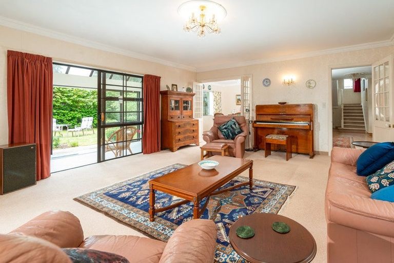 Photo of property in 2 Lavinia Grove, Waikanae Beach, Waikanae, 5036