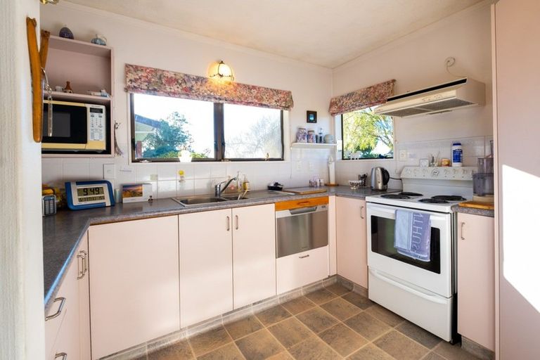 Photo of property in 36 Otatara Road, Taradale, Napier, 4112