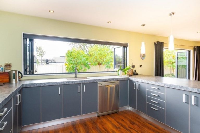 Photo of property in 21 Fairview Place, Havelock North, 4130