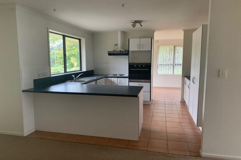 Photo of property in 103 Oraha Road, Kumeu, 0892