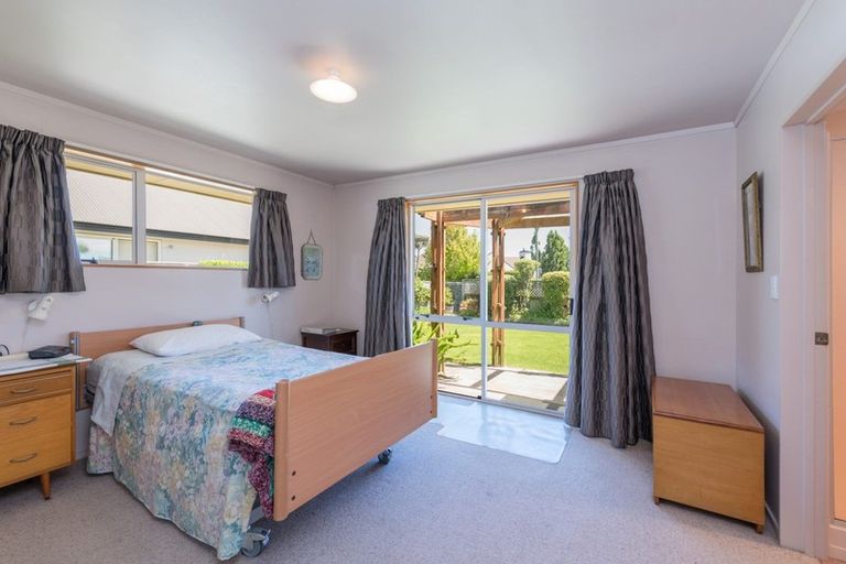 Photo of property in 2 Baxter Place, Stoke, Nelson, 7011