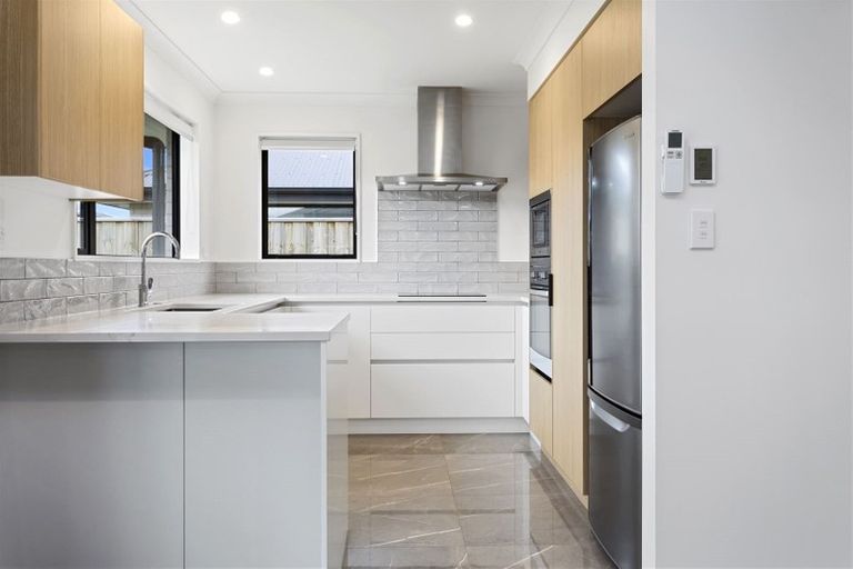 Photo of property in 17 Tutton (pvt) Mews, Rangiora, 7400