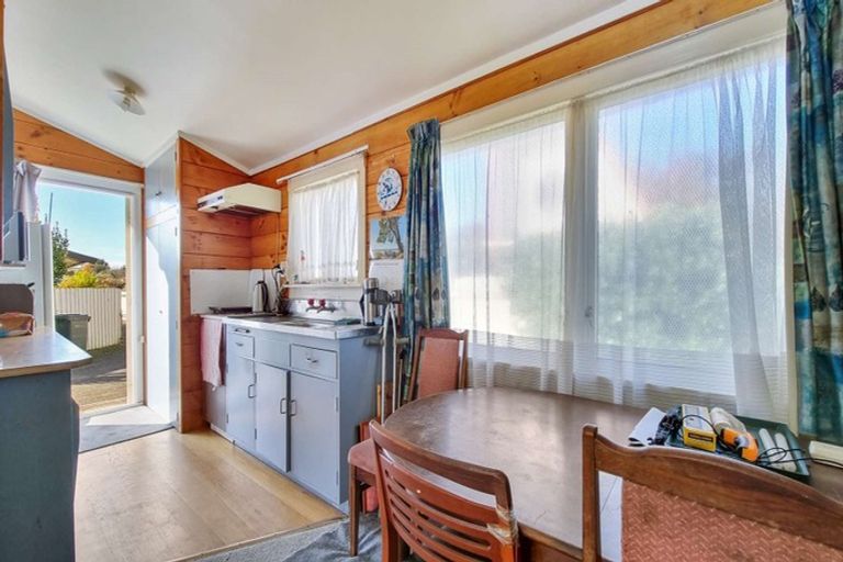 Photo of property in 30 Neil Road, Fairy Springs, Rotorua, 3015