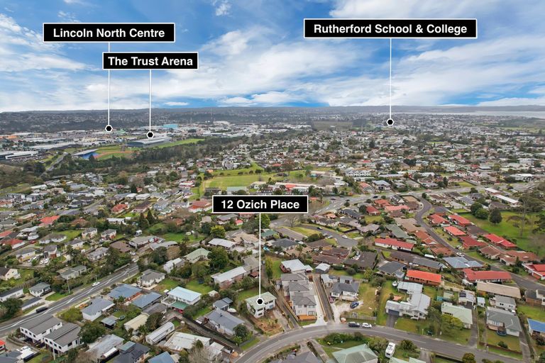 Photo of property in 12 Ozich Avenue, Te Atatu South, Auckland, 0610