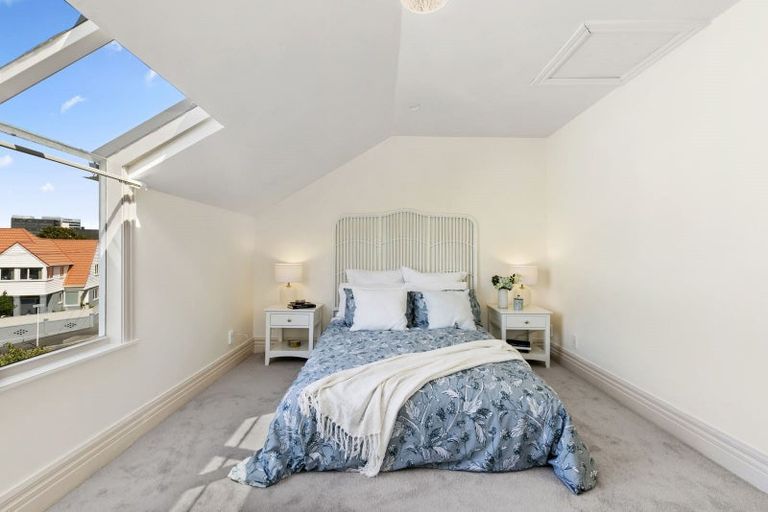 Photo of property in 12b Hobson Street, Thorndon, Wellington, 6011