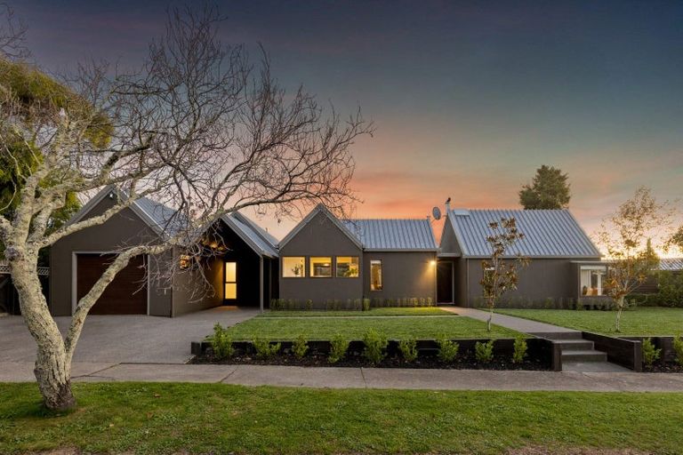 Photo of property in 5 Rush Place, Havelock North, 4130