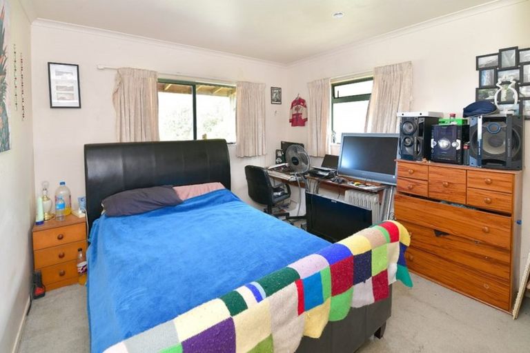Photo of property in 39 Crosland Road, South Head, Helensville, 0874