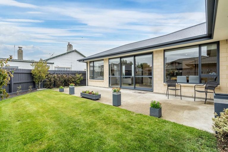 Photo of property in 38 Bullar Street, Grasmere, Invercargill, 9810