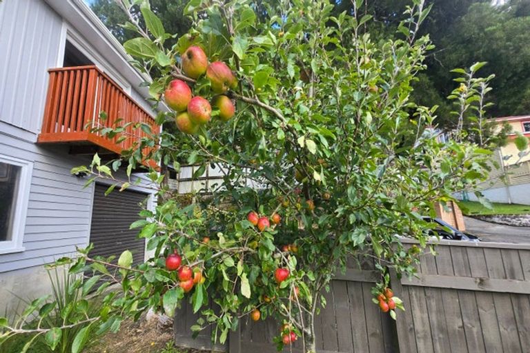 Photo of property in 470e Stokes Valley Road, Stokes Valley, Lower Hutt, 5019