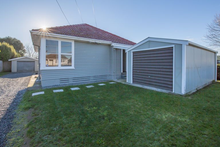Photo of property in 182 Langdons Road, Northcote, Christchurch, 8052