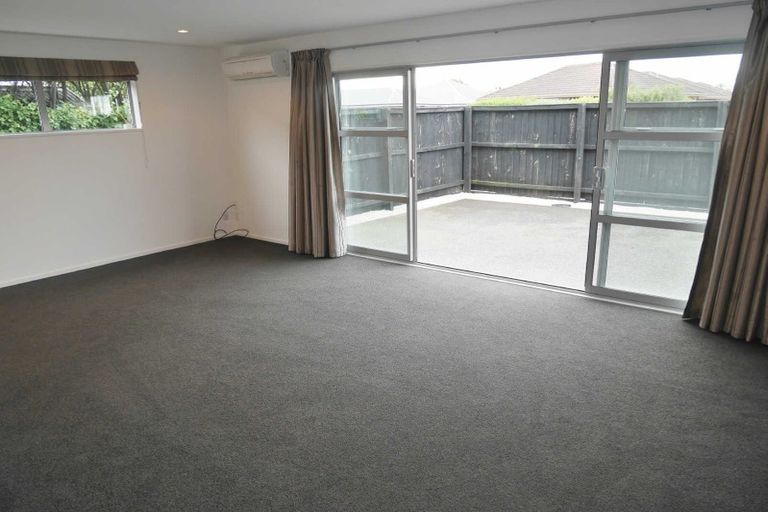 Photo of property in 11a Lyndon Street, Riccarton, Christchurch, 8011