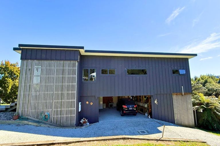 Photo of property in 53 Nyhane Drive, Ligar Bay, Takaka, 7183