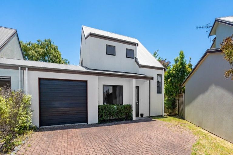 Photo of property in 1 Antrim Place, Rangatira Park, Taupo, 3330