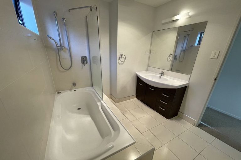 Photo of property in Albany Gardens, 23 Masons Road, Oteha, Auckland, 0632