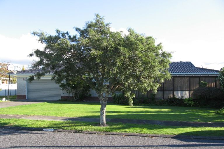 Photo of property in 3 Pedersen Place, Bucklands Beach, Auckland, 2012