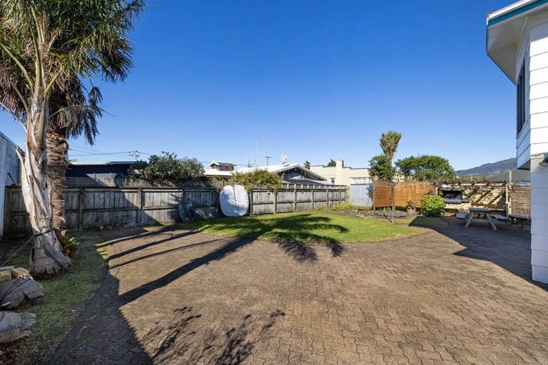Photo of property in 6 Uenuku Avenue, Raglan, 3225