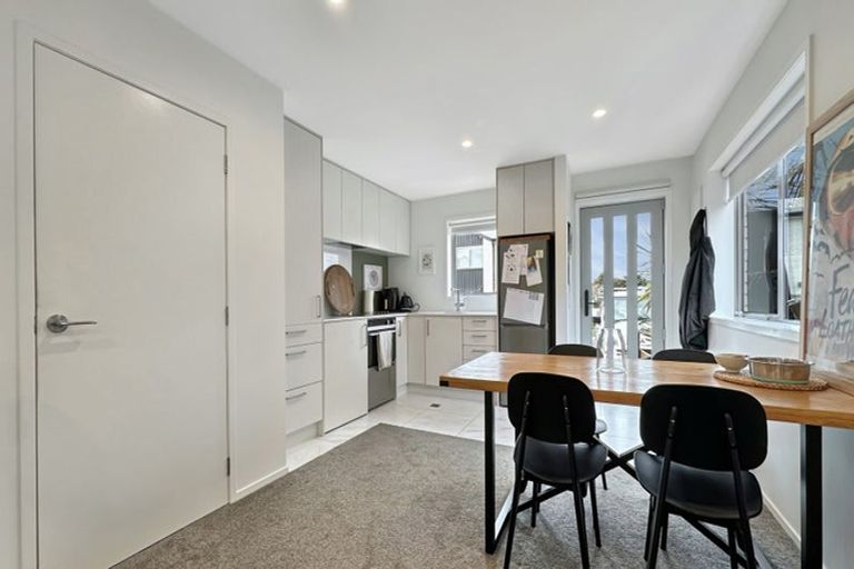 Photo of property in 7/24 Kelwyn Road, Kelston, Auckland, 0602