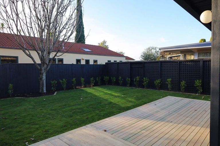 Photo of property in 22 Redwood Grove, Hokowhitu, Palmerston North, 4410