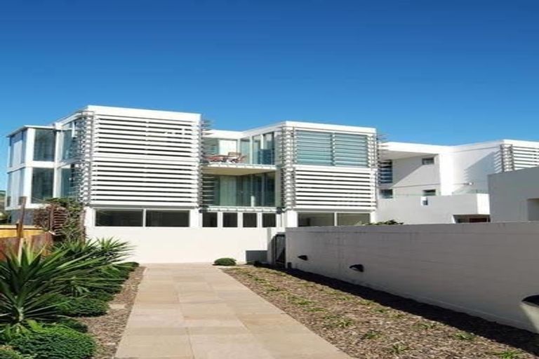 Photo of property in 9/22 Esplanade, Sumner, Christchurch, 8081