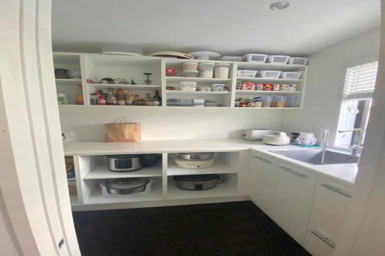 Photo of property in 8 Jennabelle Lane, Halswell, Christchurch, 8025