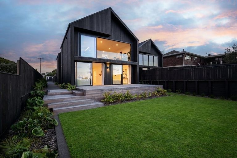 Photo of property in 10a Whiteley Street, Moturoa, New Plymouth, 4310