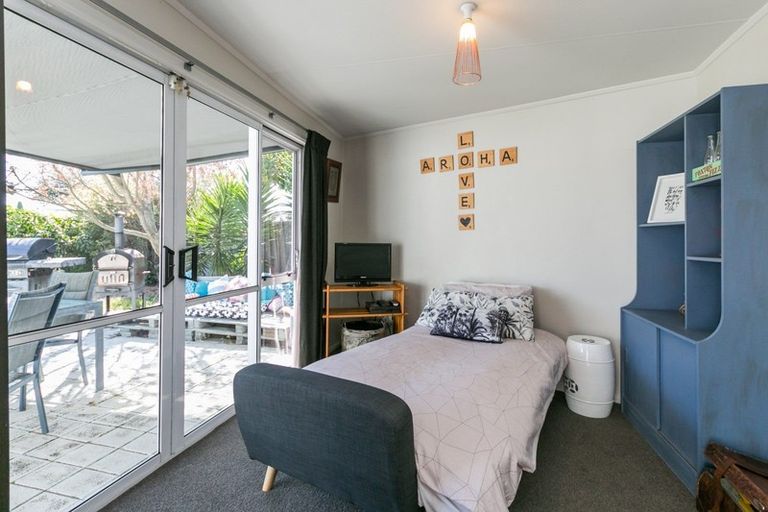 Photo of property in 24 Mangarau Crescent, Havelock North, 4130