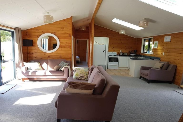 Photo of property in 13 Waterman Drive, Langs Beach, Waipu, 0582