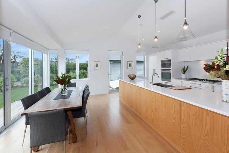 Photo of property in 9 Hadlow Place, Burnside, Christchurch, 8041