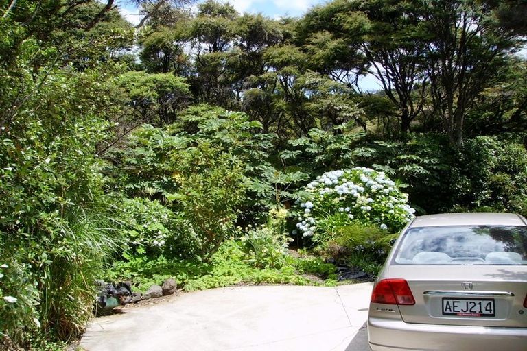 Photo of property in 65 Rimutaka Place, Titirangi, Auckland, 0604