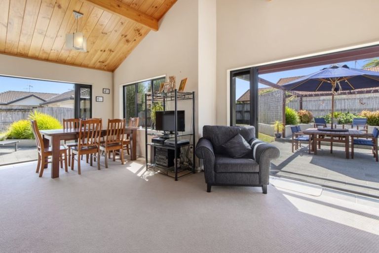 Photo of property in 56 Beachwater Drive, Papamoa Beach, Papamoa, 3118