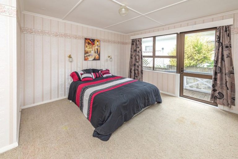 Photo of property in 9 Swiss Avenue, Gonville, Whanganui, 4501