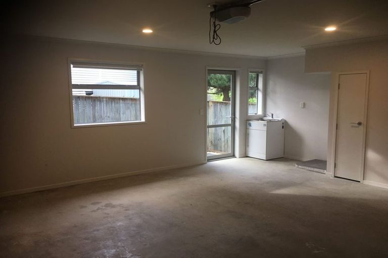 Photo of property in 3/1 Hibiscus Avenue, Hamilton Lake, Hamilton, 3204