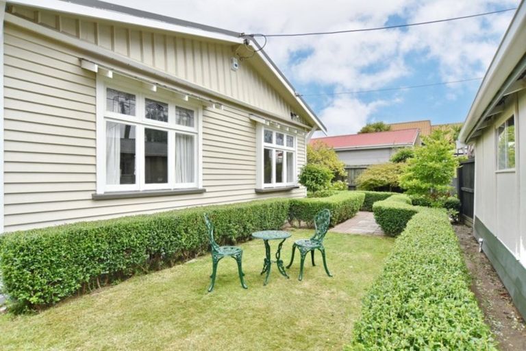 Photo of property in 130 Matsons Avenue, Papanui, Christchurch, 8053