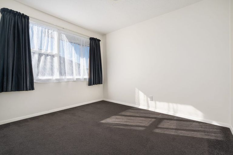 Photo of property in 33 Cotswold Avenue, Bishopdale, Christchurch, 8053