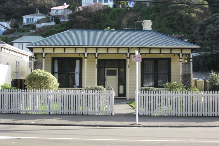 Photo of property in 52 Kilbirnie Crescent, Kilbirnie, Wellington, 6022