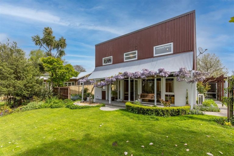 Photo of property in 84c Avonhead Road, Avonhead, Christchurch, 8042