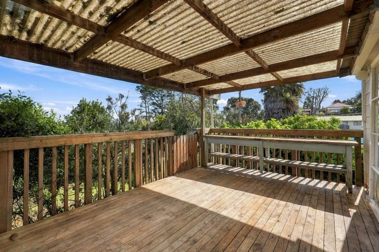 Photo of property in 25 Puriri Street, Helensville, 0800