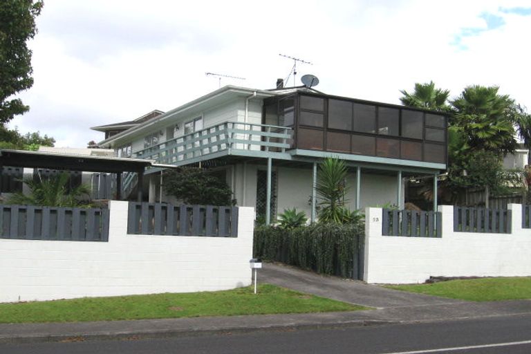 Photo of property in 23 Widmore Drive, Massey, Auckland, 0614