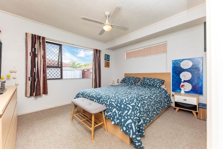 Photo of property in 5/4074 Great North Road, Glen Eden, Auckland, 0602