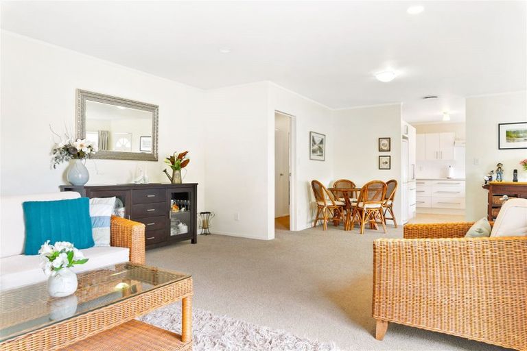 Photo of property in 299b Glengarry Road, Glen Eden, Auckland, 0602