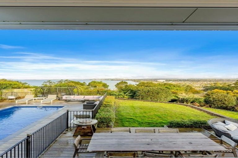 Photo of property in 8 Hillcrest Road, Hatfields Beach, Orewa, 0931