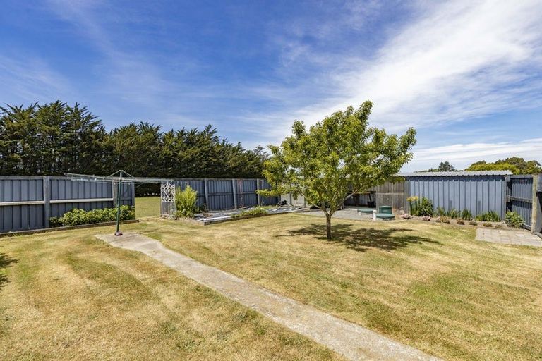 Photo of property in 20 Pears Road, Sefton, Rangiora, 7477
