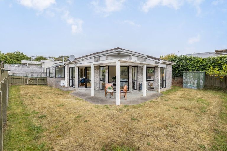 Photo of property in 12 Toru Road, Paraparaumu Beach, Paraparaumu, 5032