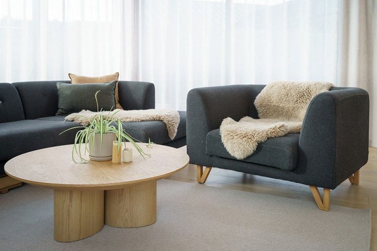 Photo of property in 17 Doug Ledgerwood Drive, Wanaka, 9305