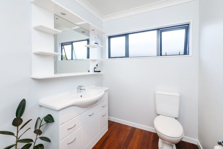 Photo of property in 8 Almond Grove, Feilding, 4702